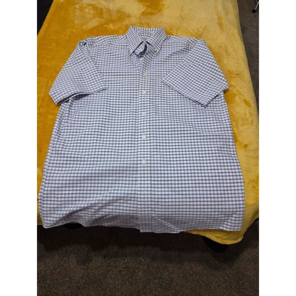 L. L. Bean Wrinkle Resistant 15(1/2) TALL